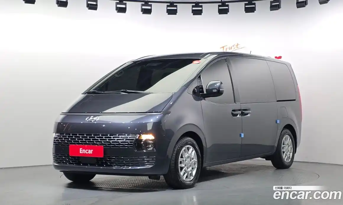 Hyundai Staria 2022 2.2 гидро в Москве № 1247862, фото 1