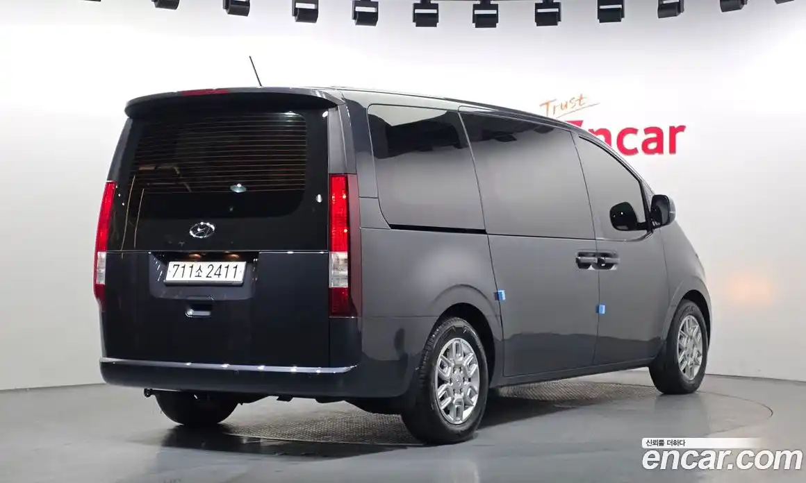 Hyundai Staria 2022 2.2 гидро в Москве № 1247862, фото 2