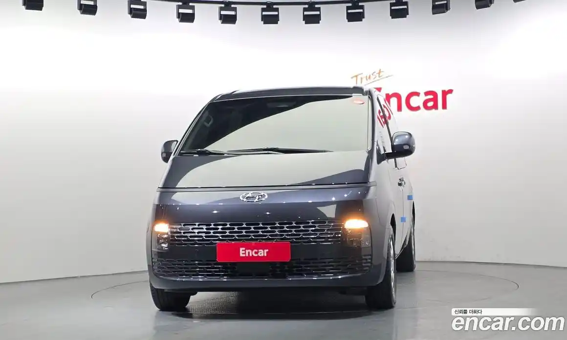 Hyundai Staria 2022 2.2 гидро в Москве № 1247862, фото 3