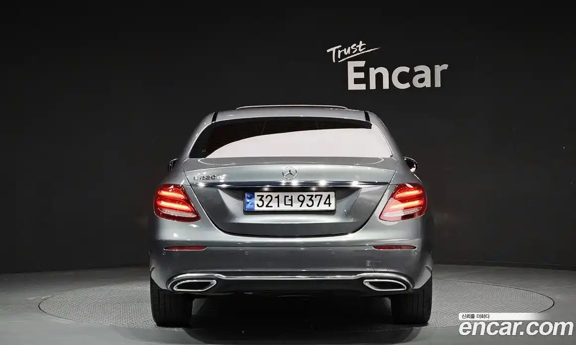 Mercedes-Benz E-Class 2017 1.9 гидро в Москве № 1248657, фото 4