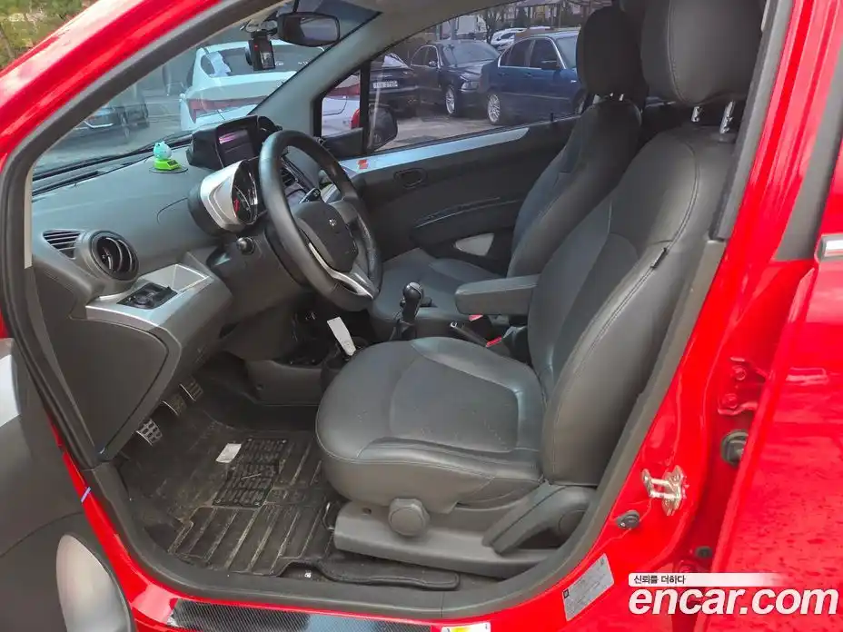 Chevrolet Spark 2014 1.0 механика в Москве № 1249630, фото 10