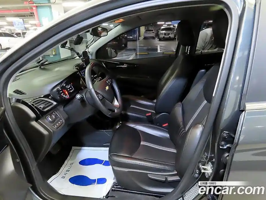 Chevrolet Spark 2018 1.0 вариатор в Москве, фото 5