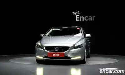 Volvo V40 2013 2.0 гидро в Москве № 1249983, миниатюра 3