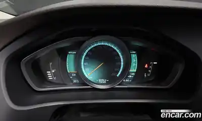 Volvo V40 2013 2.0 гидро в Москве № 1249983, миниатюра 8