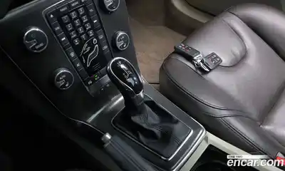 Volvo V40 2013 2.0 гидро в Москве № 1249983, миниатюра 9