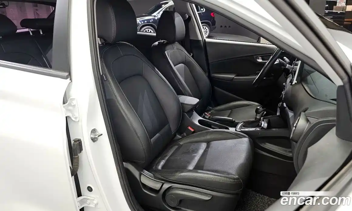 Hyundai Kona 2021 1.6 гидро в Москве № 125014, фото 12