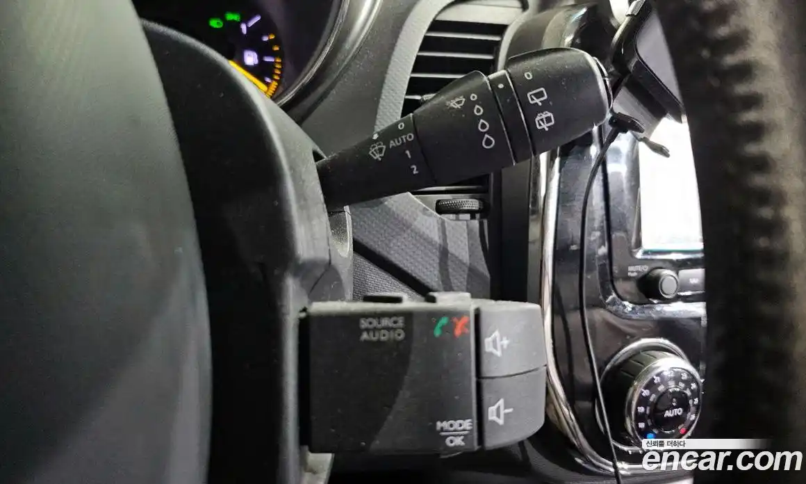 Renault QM3 2015 1.5 гидро в Москве № 1250200, фото 16