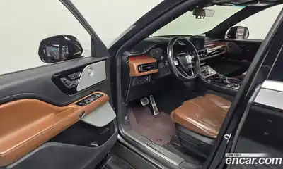 Lincoln Aviator 2022 3.0 гидро в Москве № 1253126, миниатюра 10