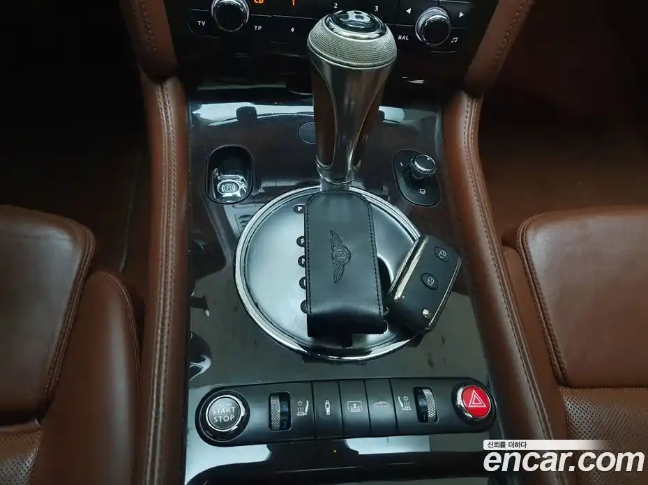 Bentley Flying Spur 2007 6.0 гидро в Москве № 1253764, фото 9