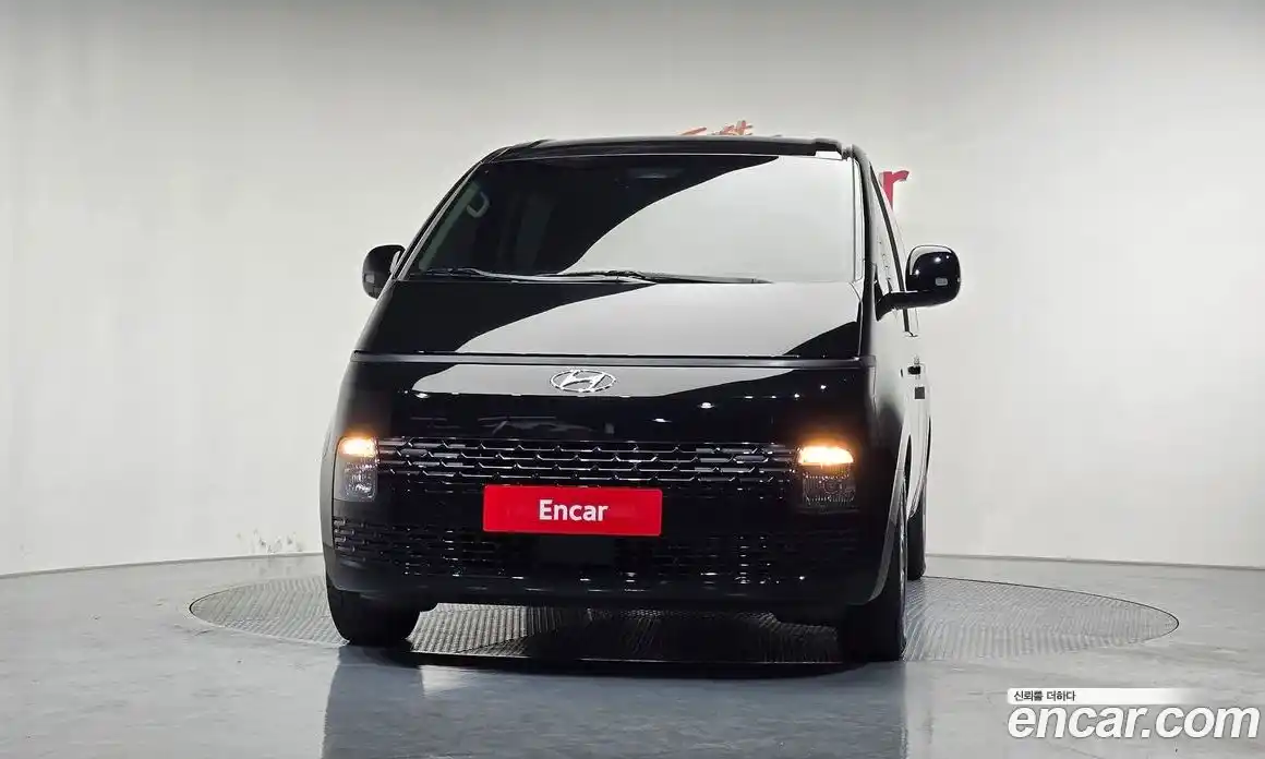 Hyundai Staria 2023 2.2 гидро в Москве № 1278139, фото 3