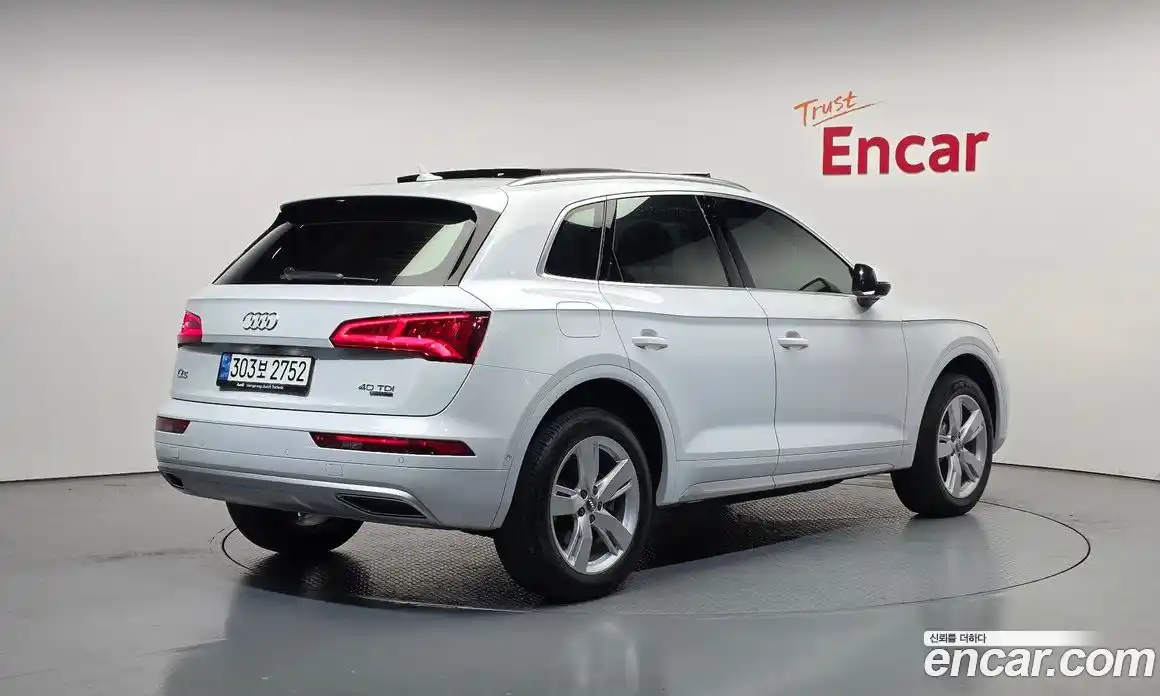 Audi Q5 2020 2.0 гидро в Москве № 1280010, фото 2