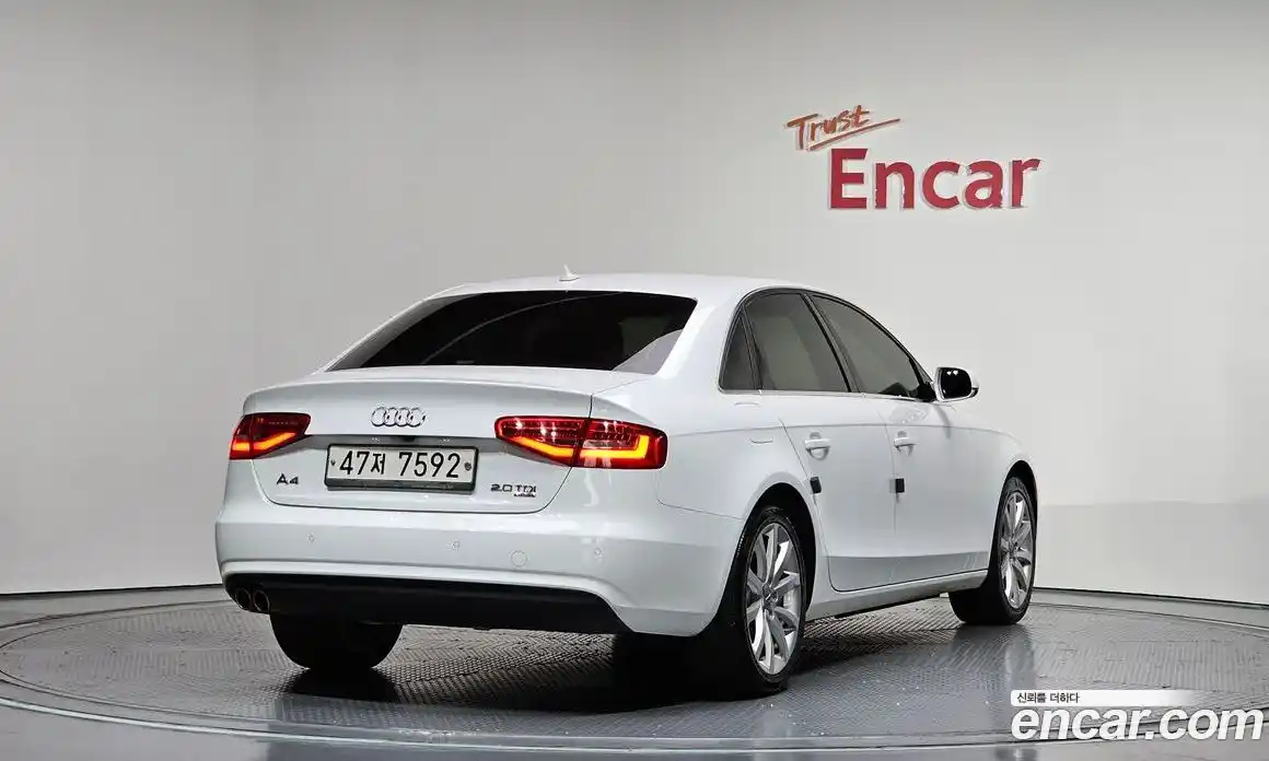 Audi A4 2013 2.0 гидро в Москве № 1280059, фото 2