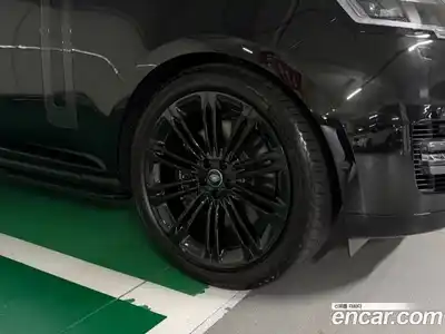 Land Rover Range-Rover 2024 4.4 гидро в Москве № 1280783, миниатюра 4