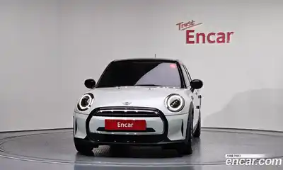 Mini Cooper 2023 1.5 гидро в Москве № 1280955, миниатюра 3