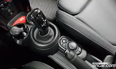 Mini Cooper 2023 1.5 гидро в Москве № 1280955, миниатюра 9