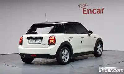 Mini Cooper 2019 1.5 гидро в Москве № 1281105, миниатюра 2
