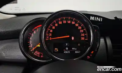 Mini Cooper 2019 1.5 гидро в Москве № 1281105, миниатюра 8