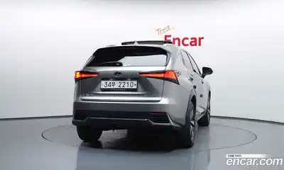 Lexus NX 2018 2.5 гидро в Москве № 1281362, миниатюра 4