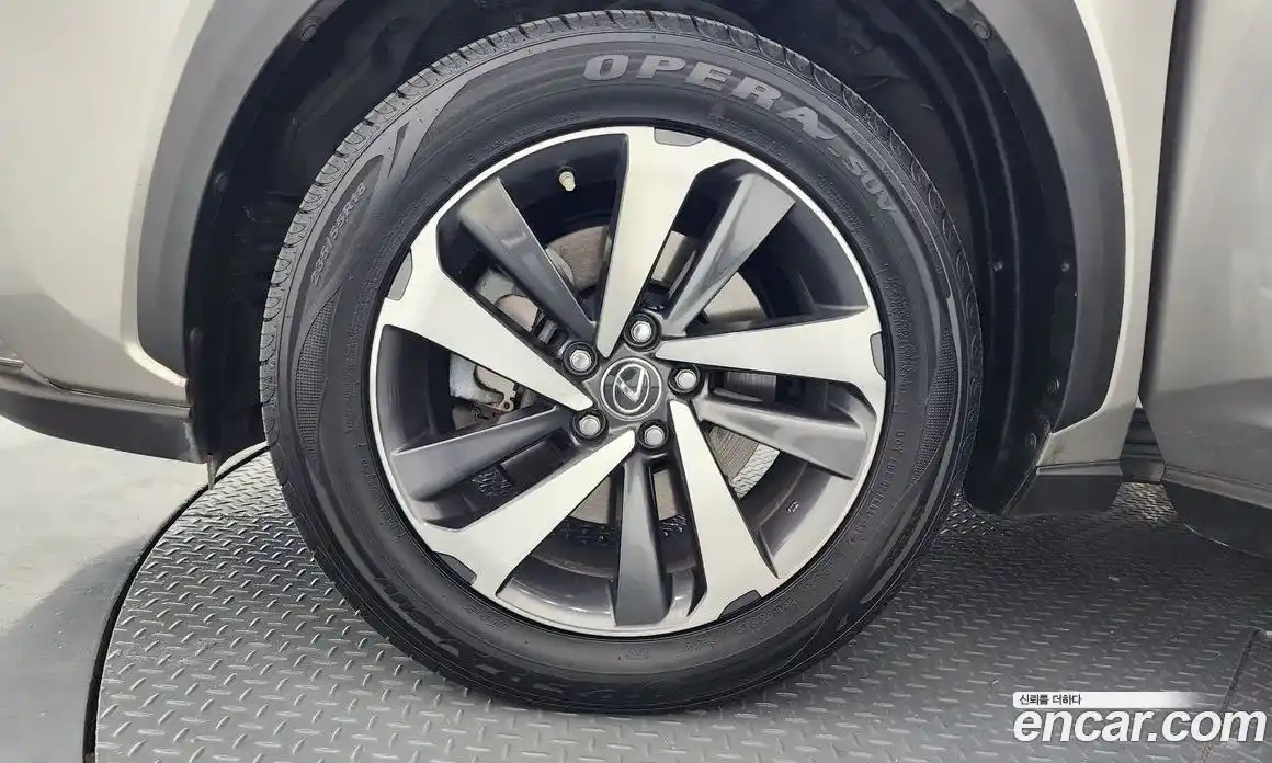 Lexus NX 2018 2.5 гидро в Москве № 1281362, фото 5
