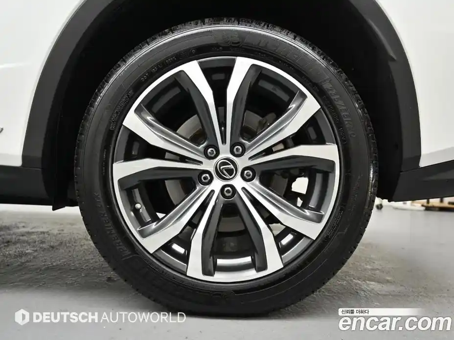 Lexus RX 2018 3.5 гидро в Москве № 1281447, фото 5
