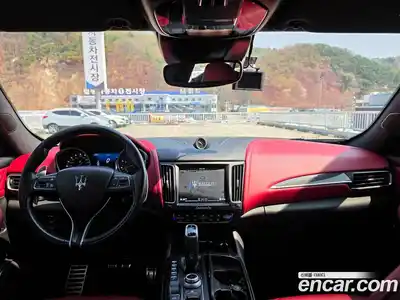 Maserati Levante 2020 3.0 гидро в Москве № 1283350, миниатюра 11