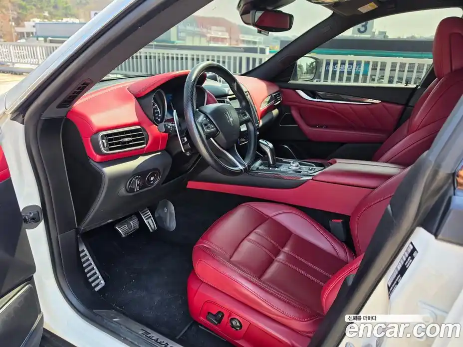 Maserati Levante 2020 3.0 гидро в Москве № 1283350, фото 14