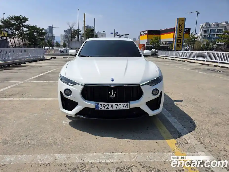 Maserati Levante 2020 3.0 гидро в Москве № 1283350, фото 2