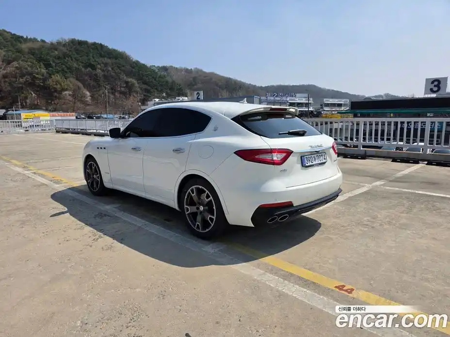 Maserati Levante 2020 3.0 гидро в Москве № 1283350, фото 7