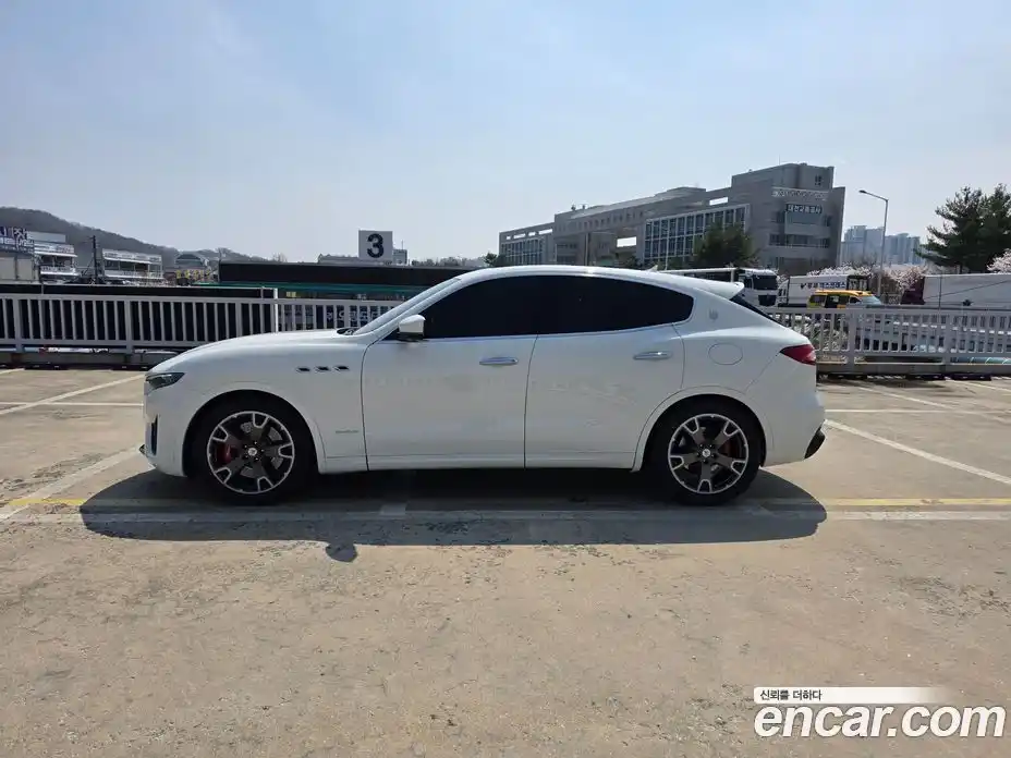 Maserati Levante 2020 3.0 гидро в Москве № 1283350, фото 8