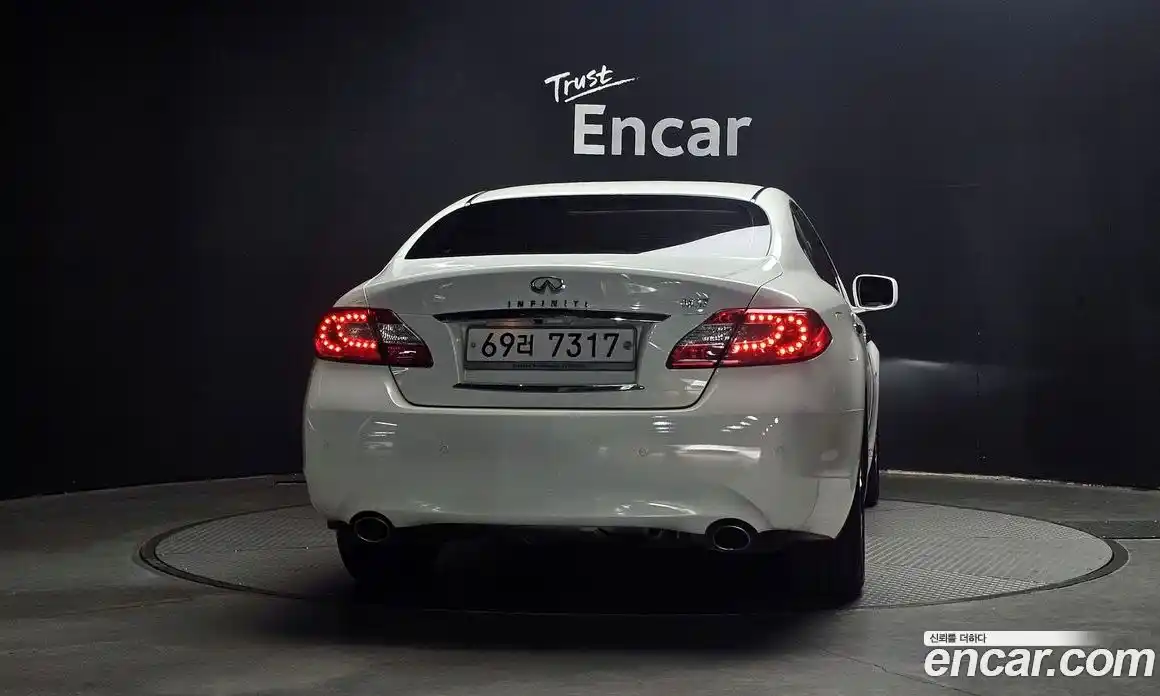 Infiniti M 2010 3.7 гидро в Москве № 1283675, фото 4