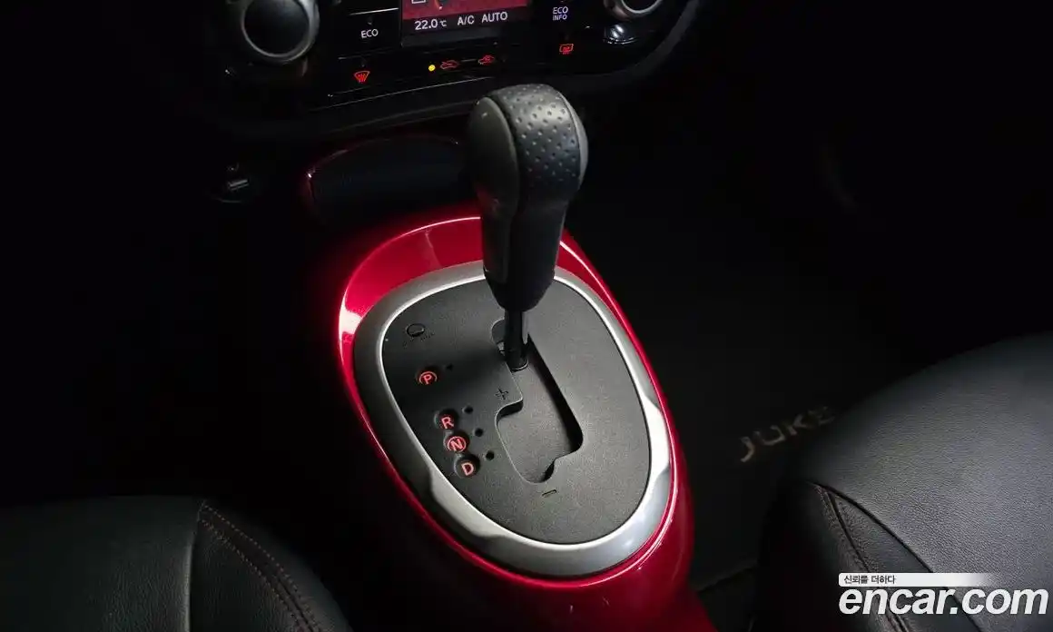Nissan Juke 2016 1.6 гидро в Москве № 1283750, фото 9