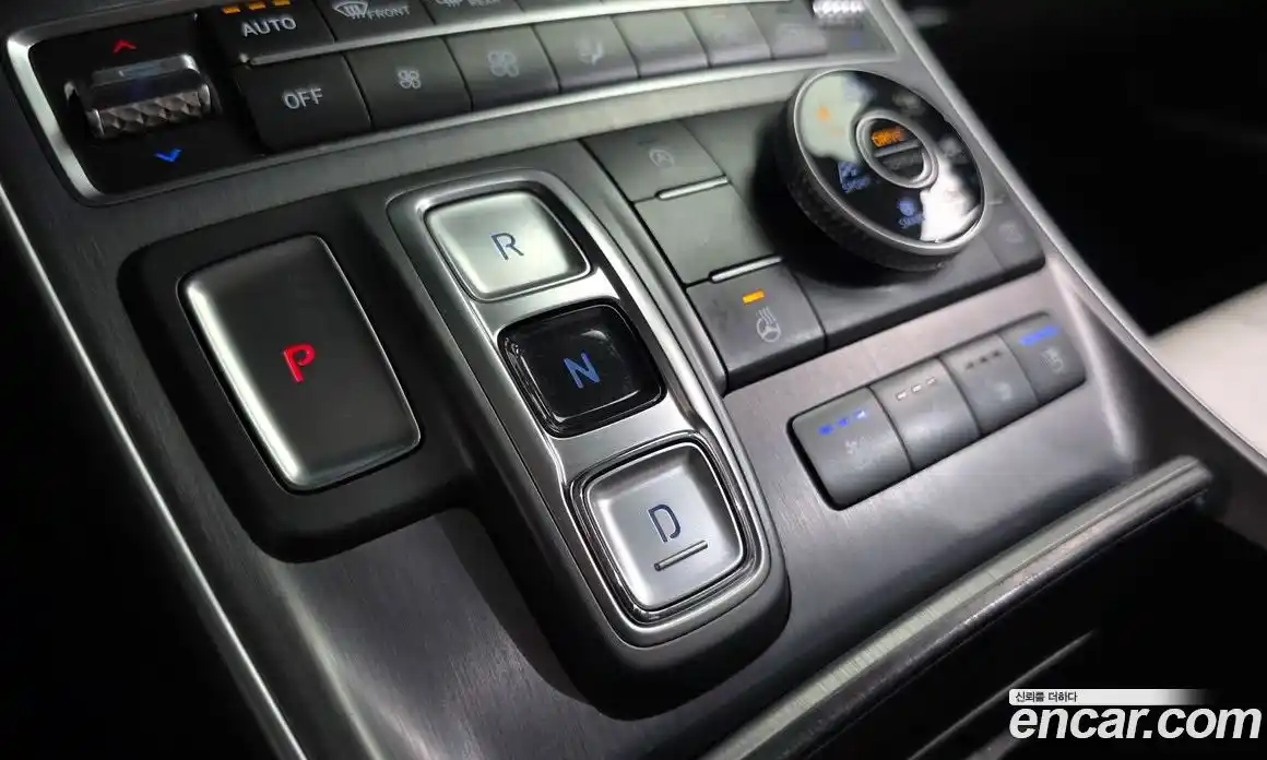 Hyundai Santa Fe 2023 2.5 гидро в Москве № 1288612, фото 9