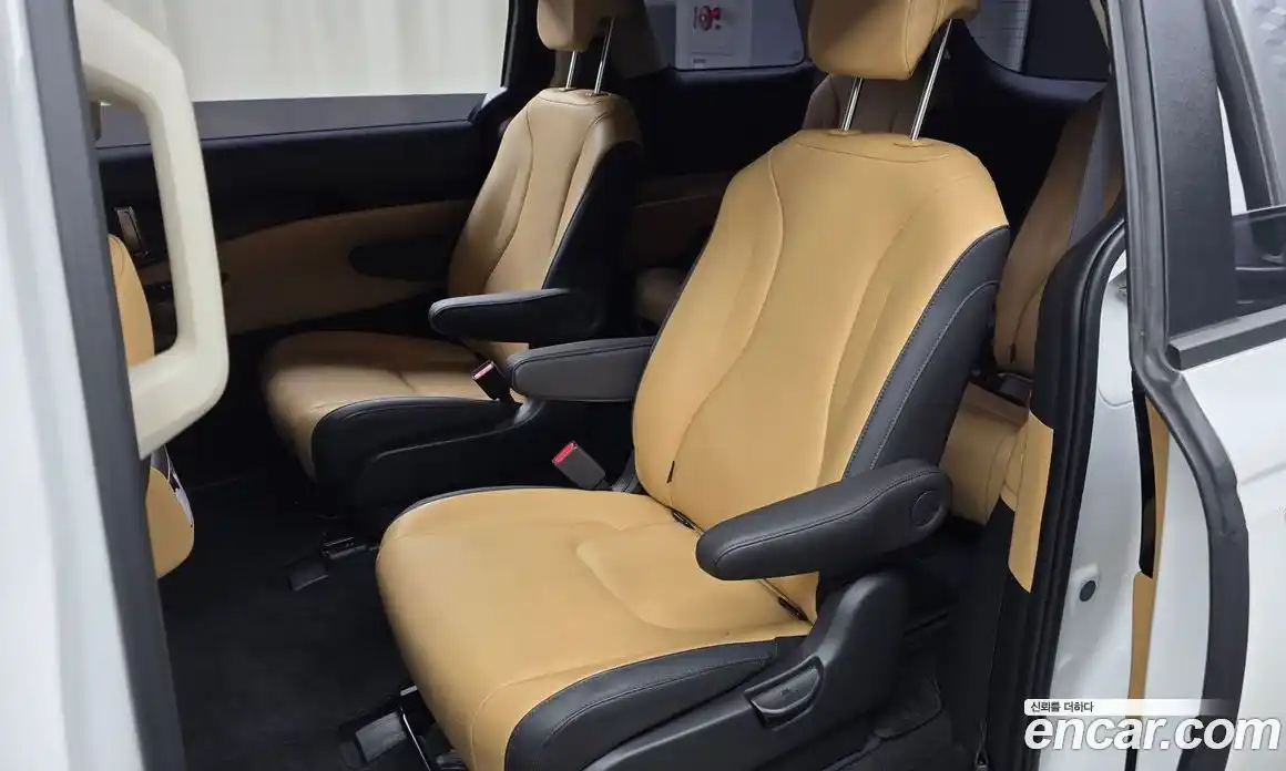 Kia Canival 2023 2.2 Автомат в Москве № 1288890, фото 12