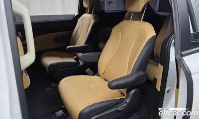 Kia Canival 2023 2.2 Автомат в Москве № 1288890, миниатюра 12