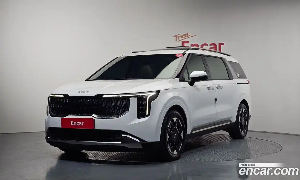 Kia Canival 2024 1.6 Автомат в Москве № 1288958, фото 1