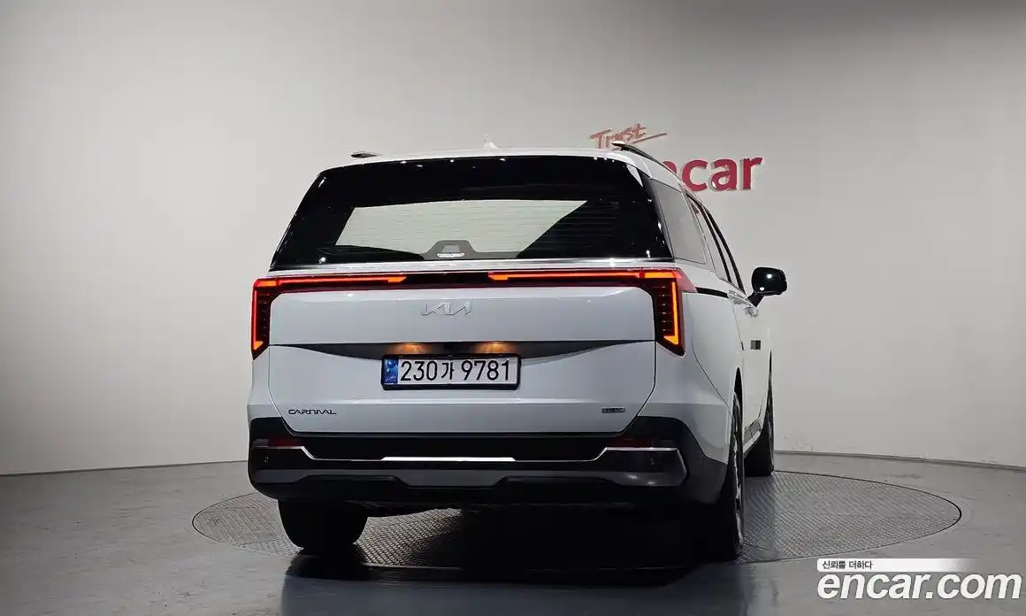 Kia Canival 2024 1.6 Автомат в Москве № 1288958, фото 4