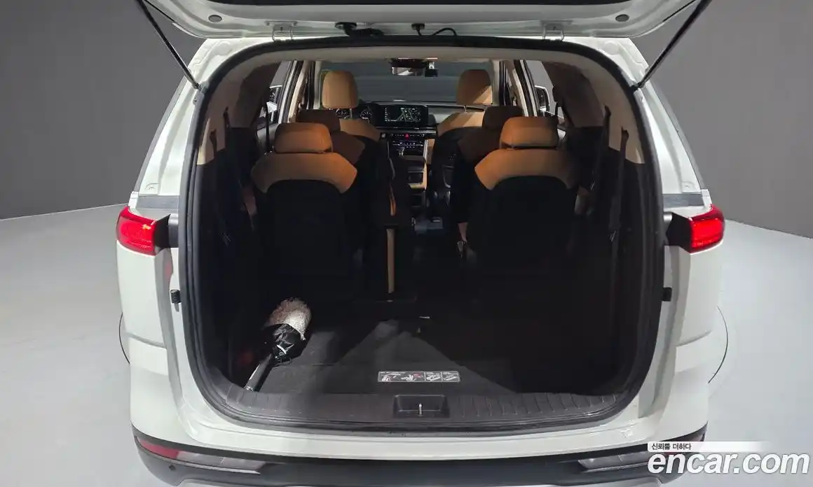 Kia Canival 2023 2.2 Автомат в Москве № 1288985, фото 20