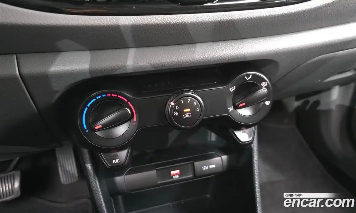 Kia Morning 2020 1.0 Автомат в Москве № 1289024, фото 17