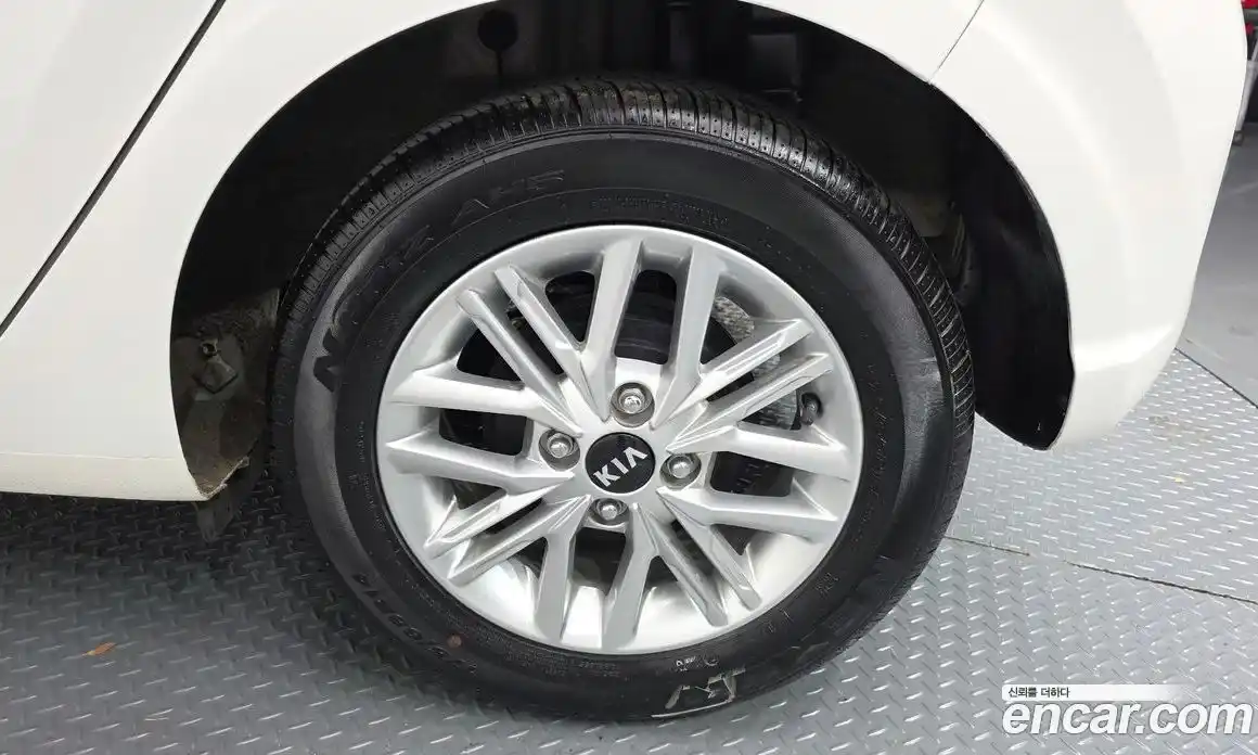 Kia Morning 2020 1.0 Автомат в Москве № 1289024, фото 5