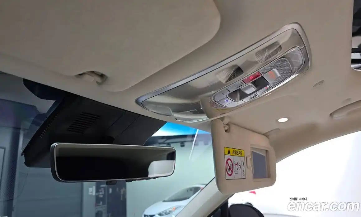 Genesis GV70 2024 2.5 Автомат в Москве № 1289110, фото 16