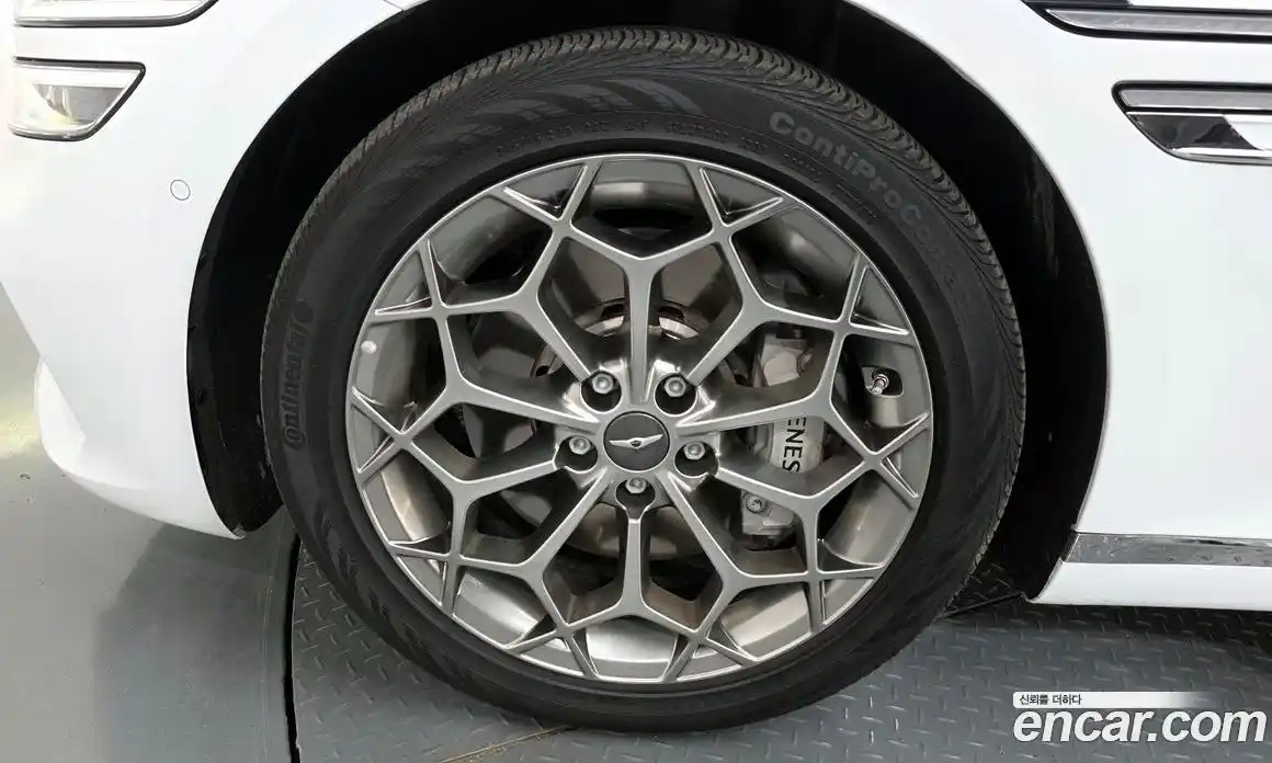 Genesis G80 2023 2.5 Автомат в Москве № 1289117, фото 5