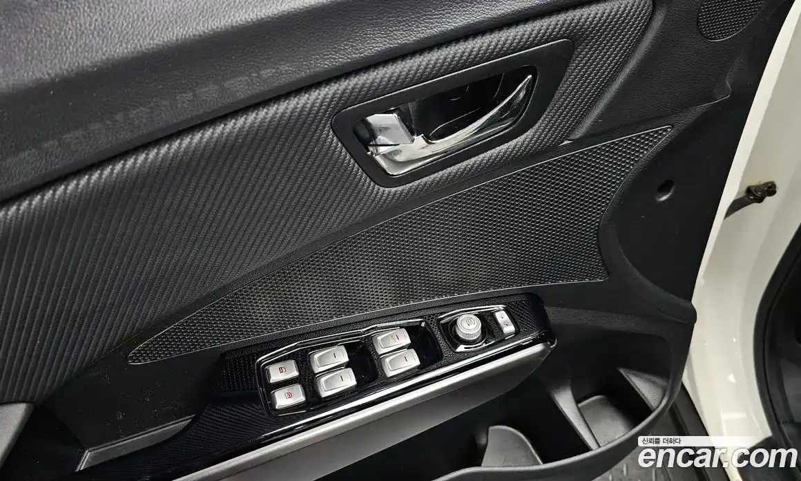 SsangYong TIBOLI 2019 1.6 Автомат в Москве № 1289289, фото 18