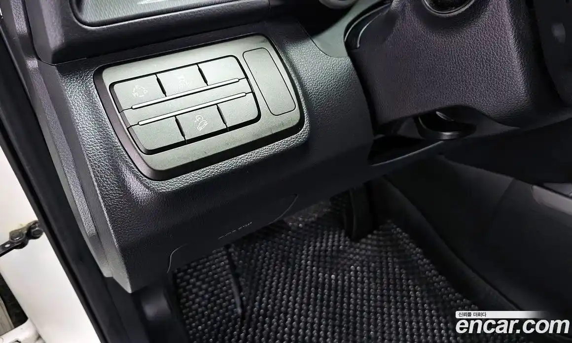 SsangYong TIBOLI 2019 1.6 Автомат в Москве № 1289289, фото 20