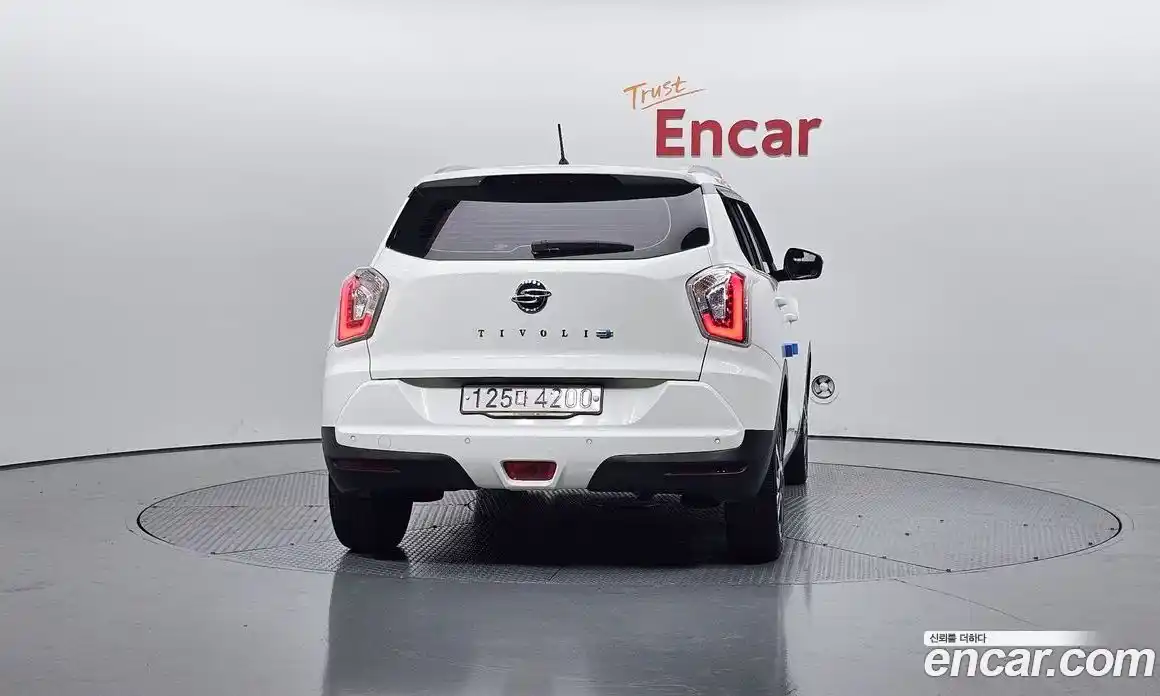 SsangYong TIBOLI 2016 1.6 Автомат в Москве № 1289392, фото 4