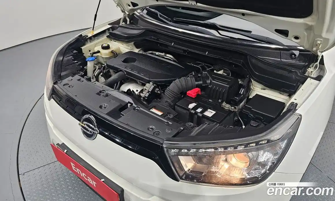 SsangYong TIBOLI 2016 1.6 Автомат в Москве № 1289392, фото 6