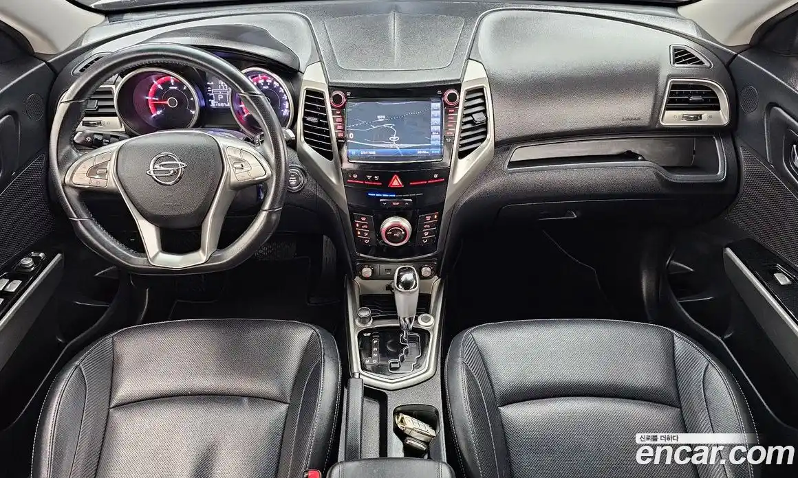 SsangYong TIBOLI 2016 1.6 Автомат в Москве № 1289392, фото 7