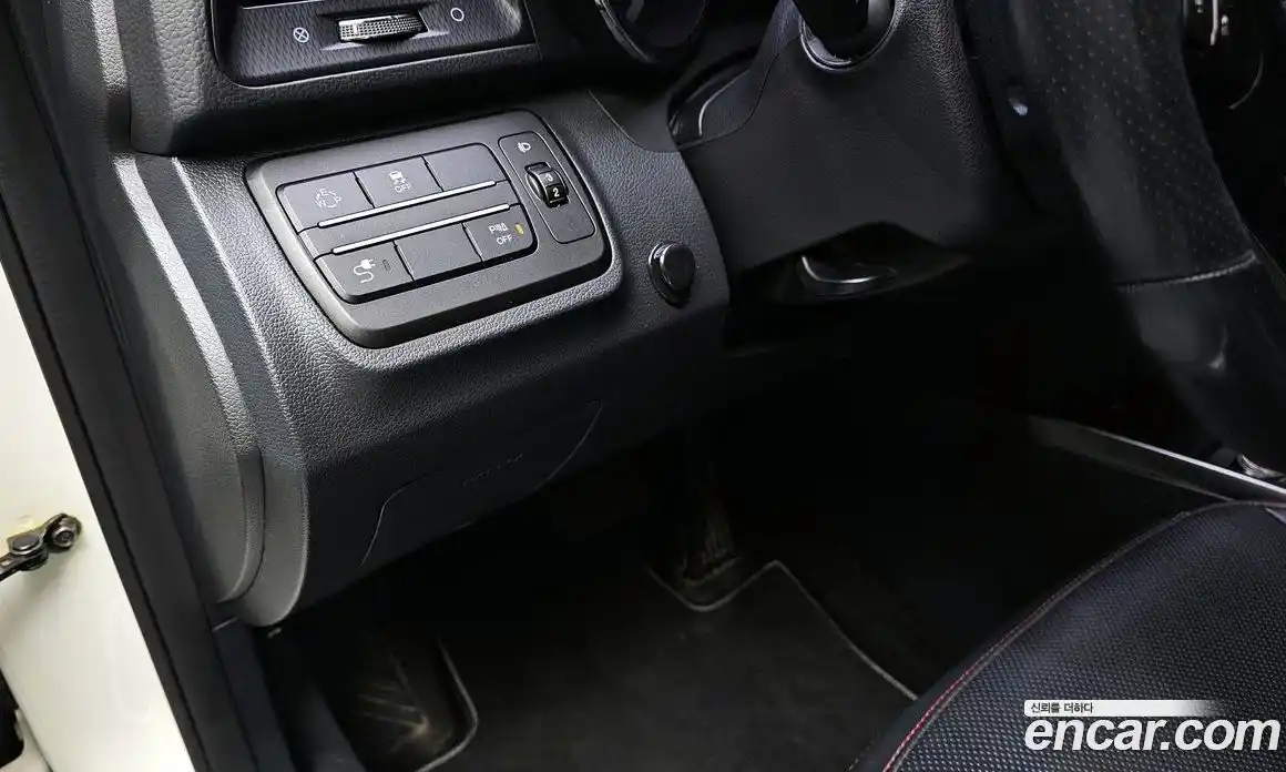 SsangYong TIBOLI 2016 1.6 Автомат в Москве № 1289413, фото 19