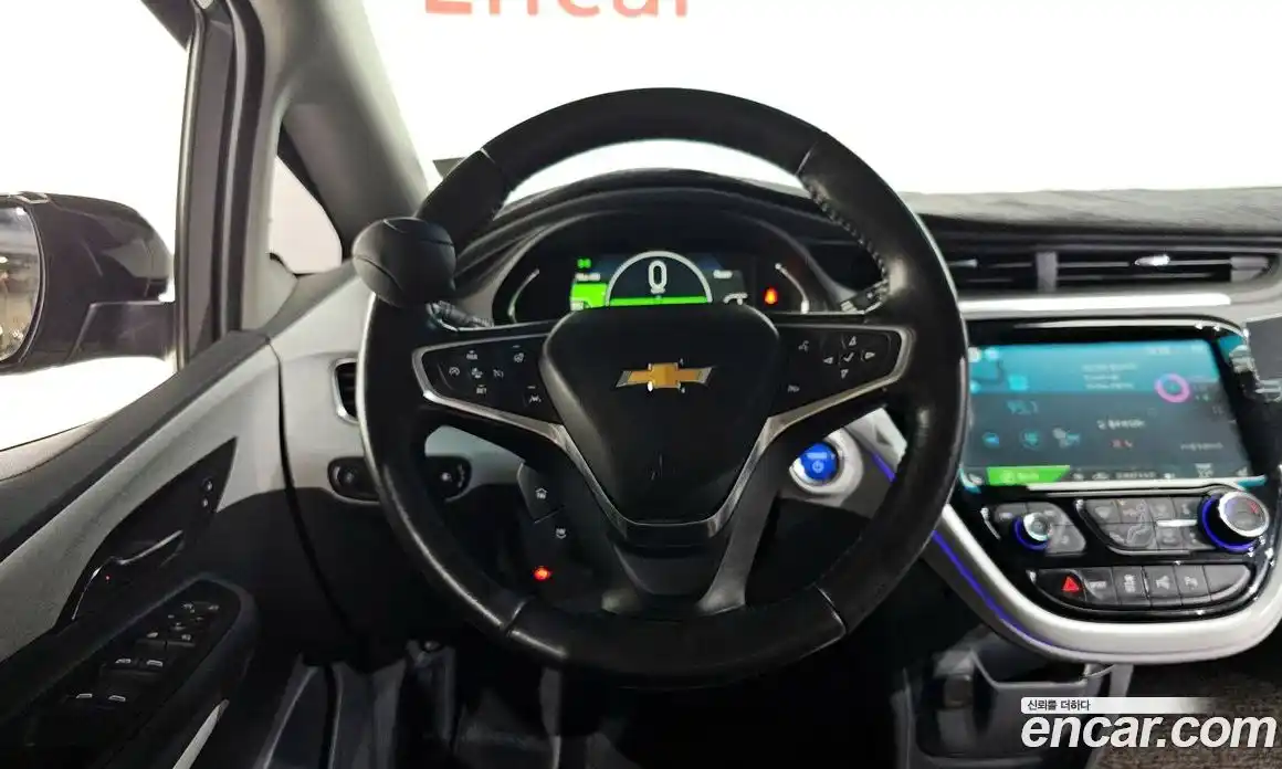 Chevrolet Bolt EV 2018 0.2 Автомат в Москве № 1290086, фото 12