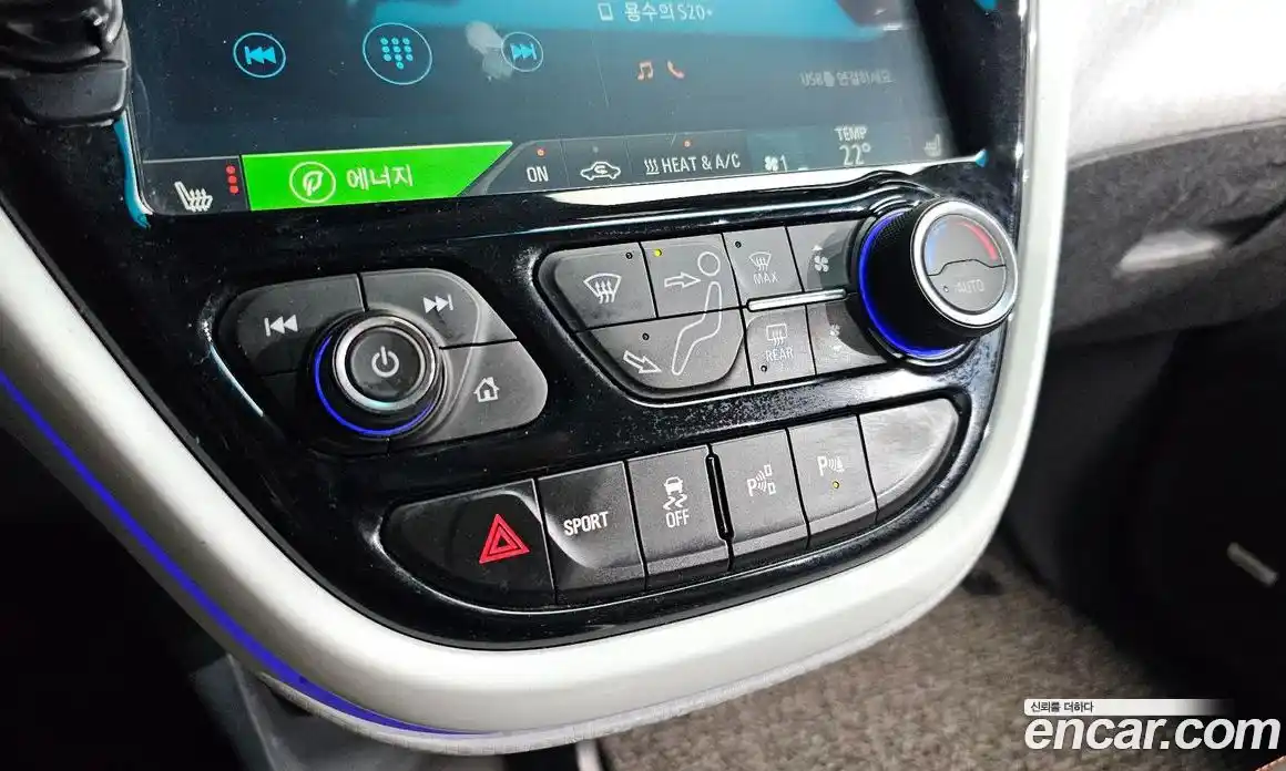 Chevrolet Bolt EV 2018 0.2 Автомат в Москве № 1290086, фото 16