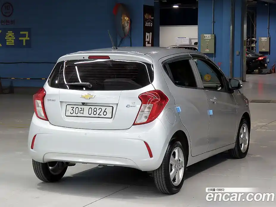 Chevrolet Spark 2016 1.0 Автомат в Москве № 1290197, фото 4